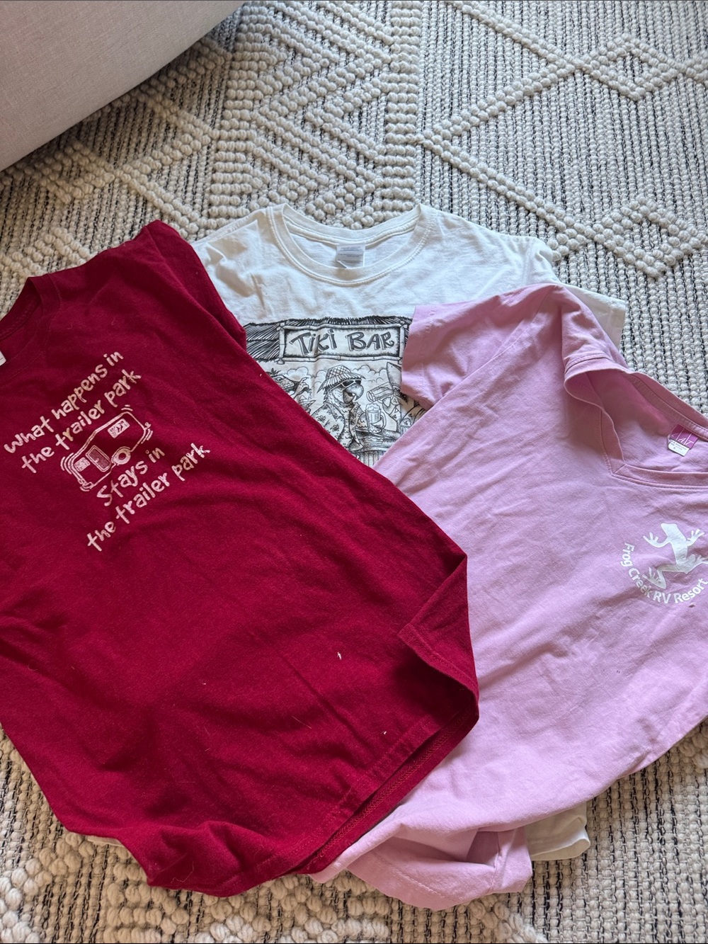 Women's Short Sleeve Graphic Tee - Pink, Maroon, White
